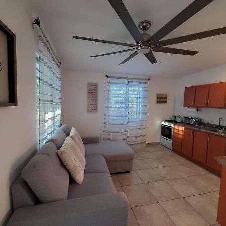 Aguadilla Sunrise Apt With Ac Wifi 8 Minute Walk From Crashboat Beach 외부 사진